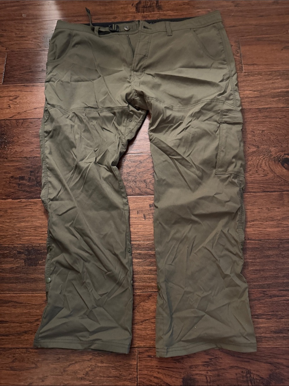 Prana Men's Cargo Pants in Olive
